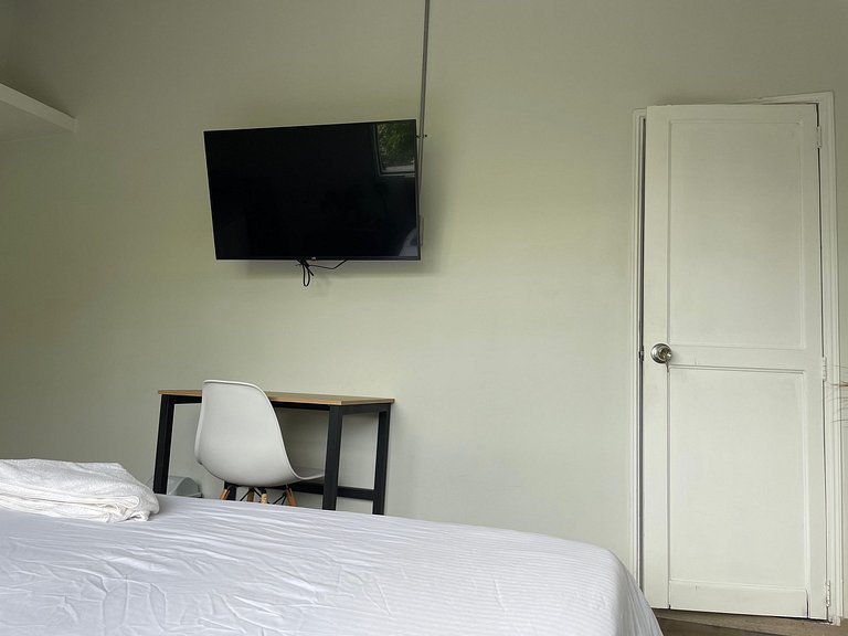 Suite 8 in Laureles Chill Lofts