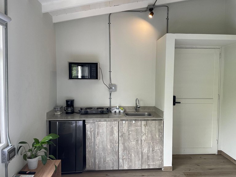 Suite 8 in Laureles Chill Lofts